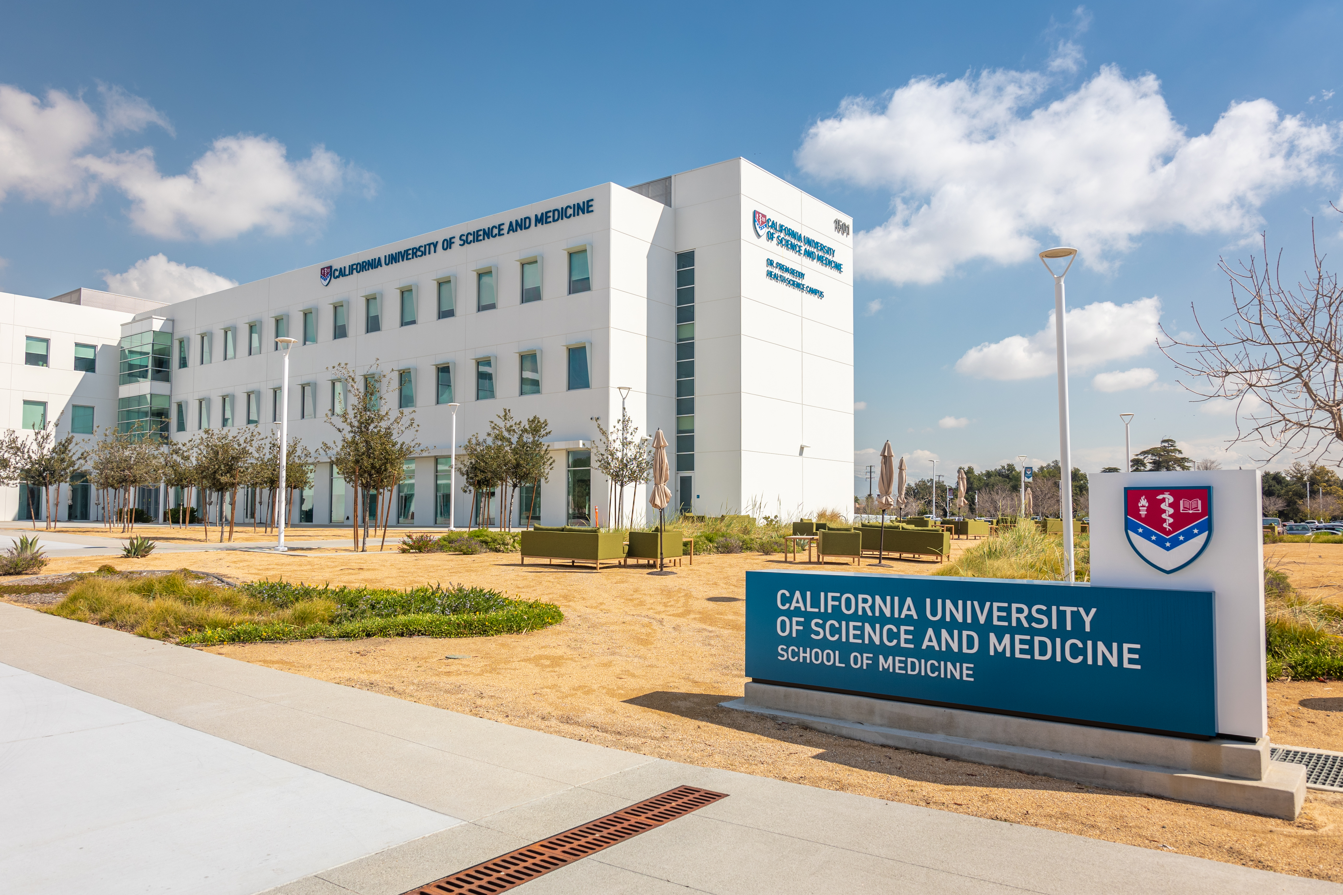 CUSM RECEIVES GRANT FROM YUHAAVIATAM OF SAN MANUEL NATION TO SUPPORT ADVANCED MD STUDENT TRAINING